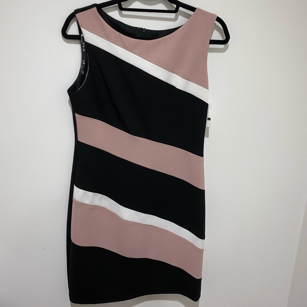 Brand New Connected -Apparel Dress (8P)